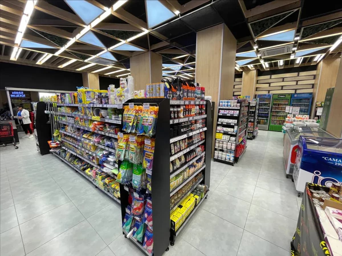 Megastore: retail shelving